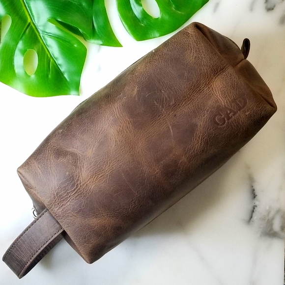 SOLD OUT! Leather Dopp Kit Makeup Bag Large - Picture 3 of 8
